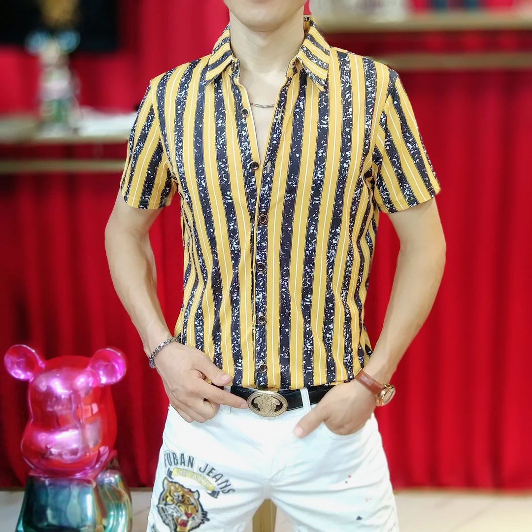 夏季男士新款时尚潮流弹力竖条纹短袖修身百搭薄款翻领冰丝衬衫