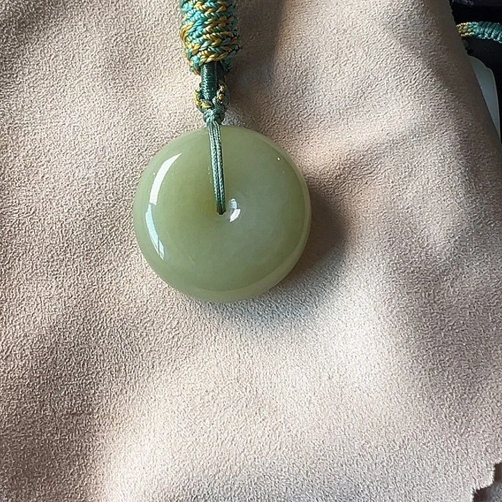 和田玉（黄玉）未镶嵌颈饰