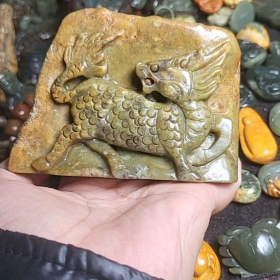 岫岩河磨玉（透闪石质玉）未镶嵌挂件