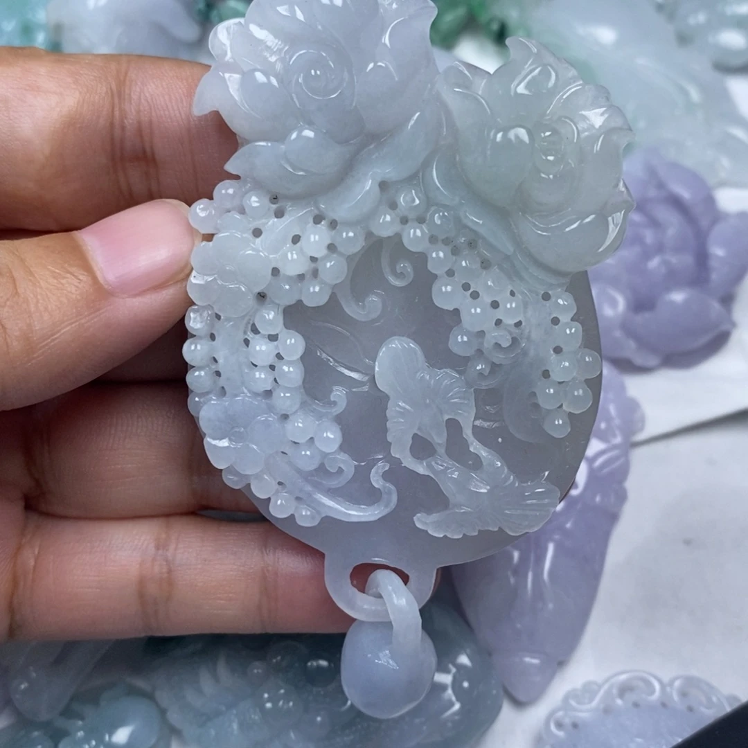 翡翠未镶嵌颈饰翡翠