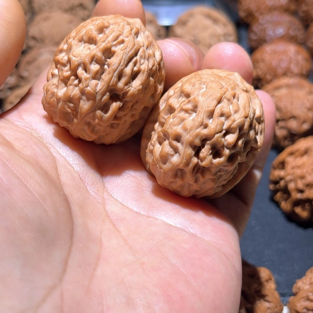 美***鸭文玩核桃把件黄松峪