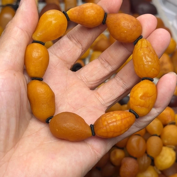琥珀未镶嵌裸石天然蜜蜡手串