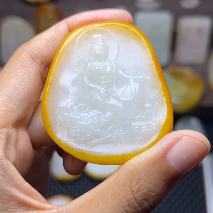 和田玉未镶嵌颈饰