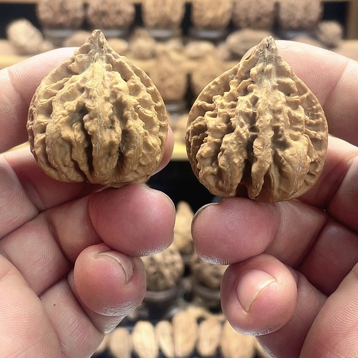 文玩核桃把件方尊23