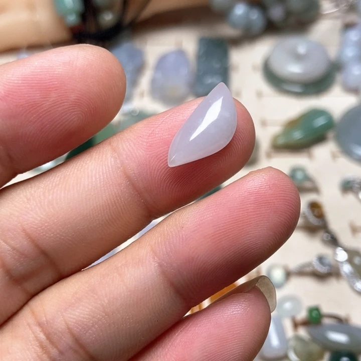 翡翠未镶嵌颈饰缅甸翡翠