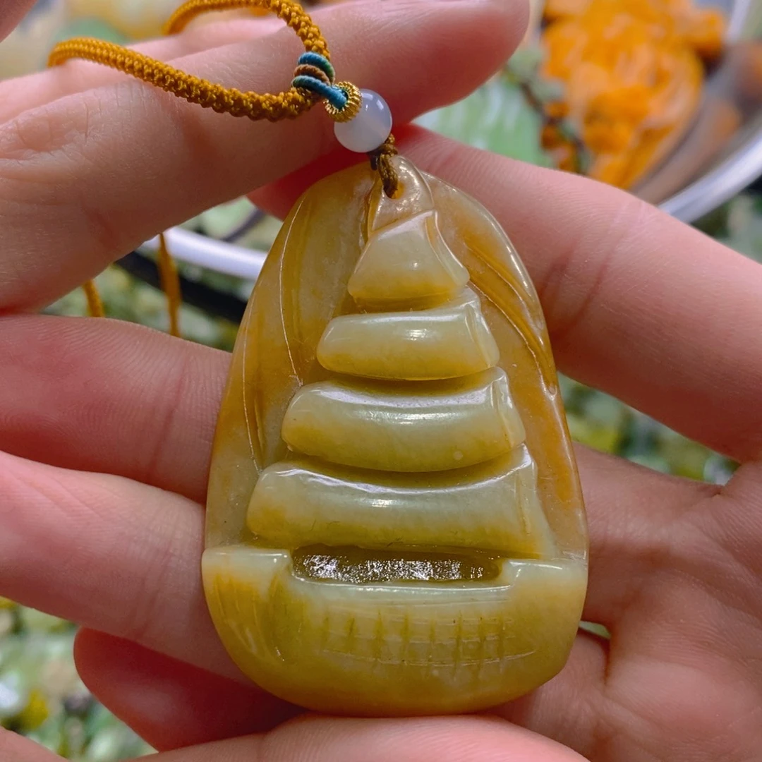 蛇纹石玉吊坠未镶嵌