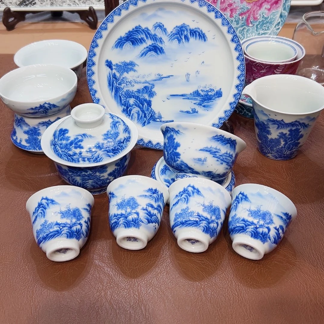 摆件景德镇陶瓷研究所工作的
