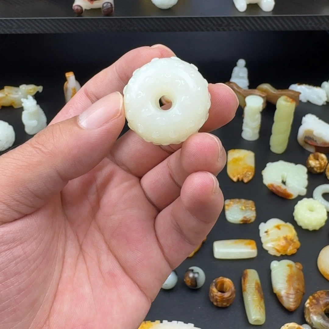 情***旧和田玉（糖玉）未镶嵌颈饰