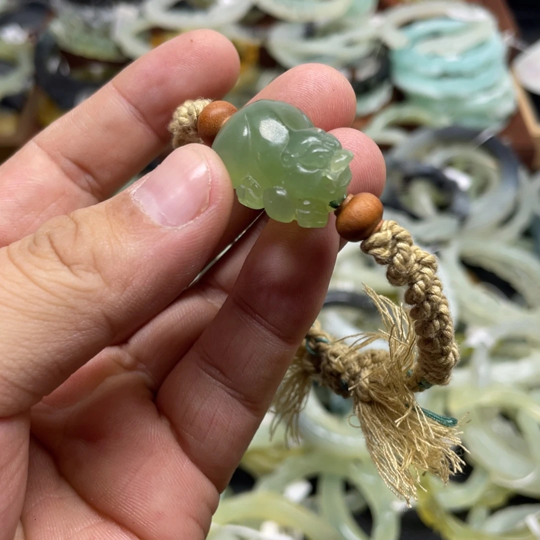蛇纹石玉未镶嵌手链