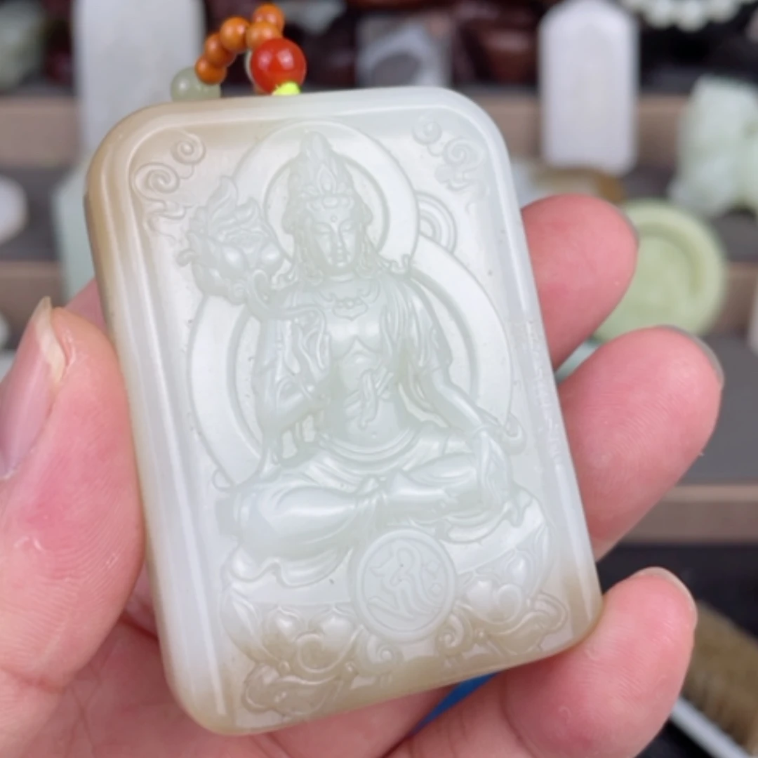 【闪购商品】颈饰未镶嵌和田玉