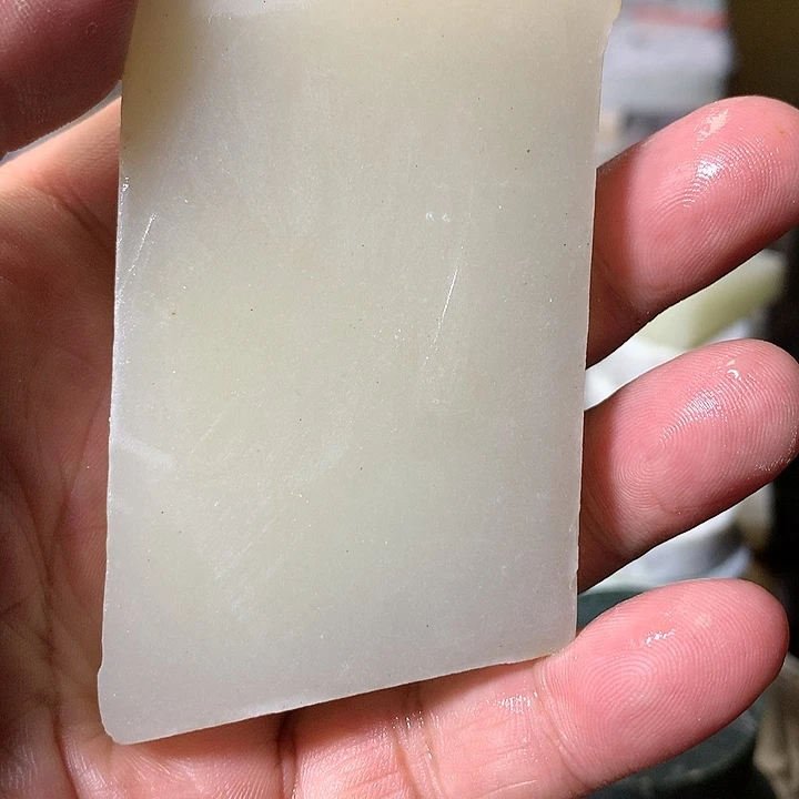 颈饰未镶嵌和田玉（糖玉）