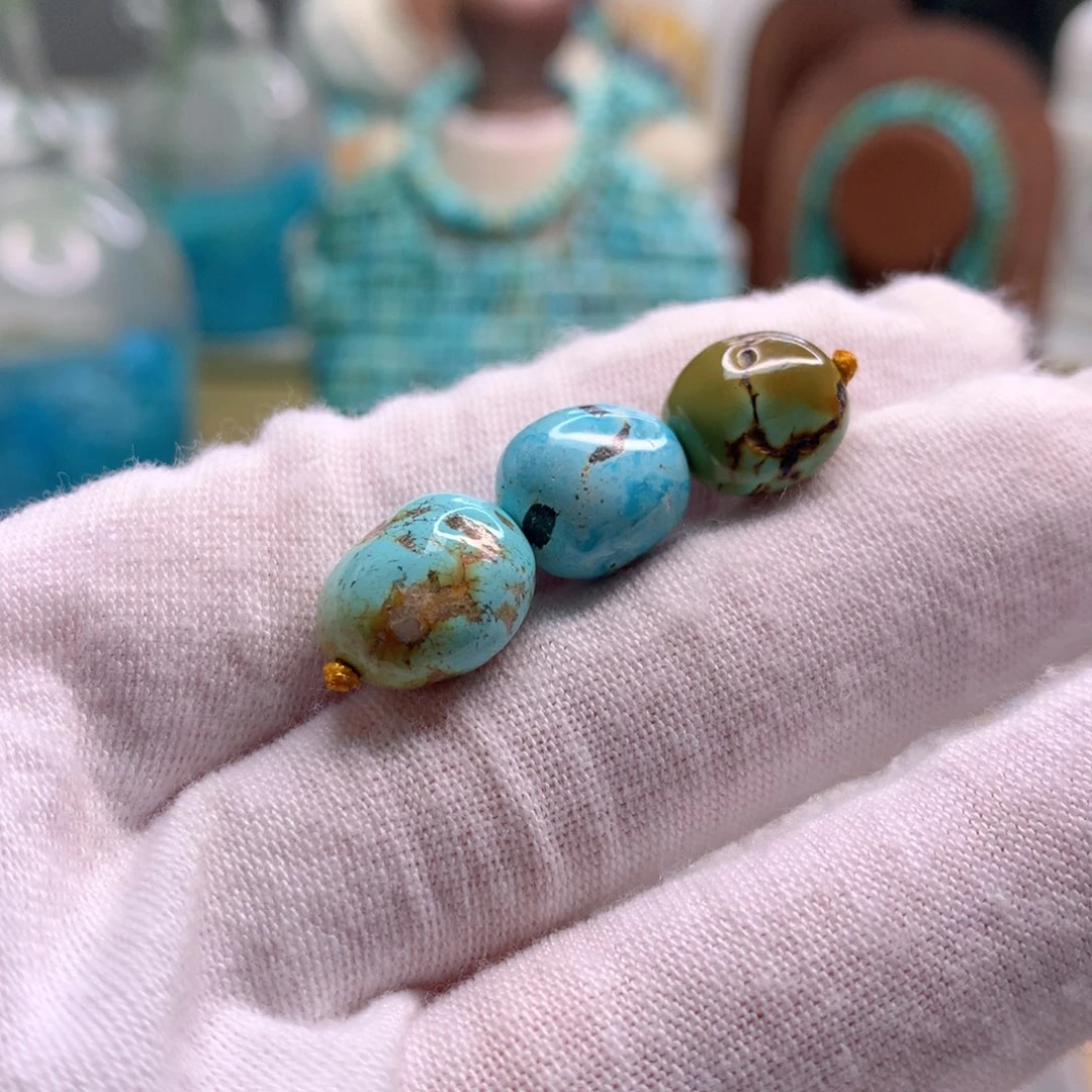 绿松石未镶嵌饰品