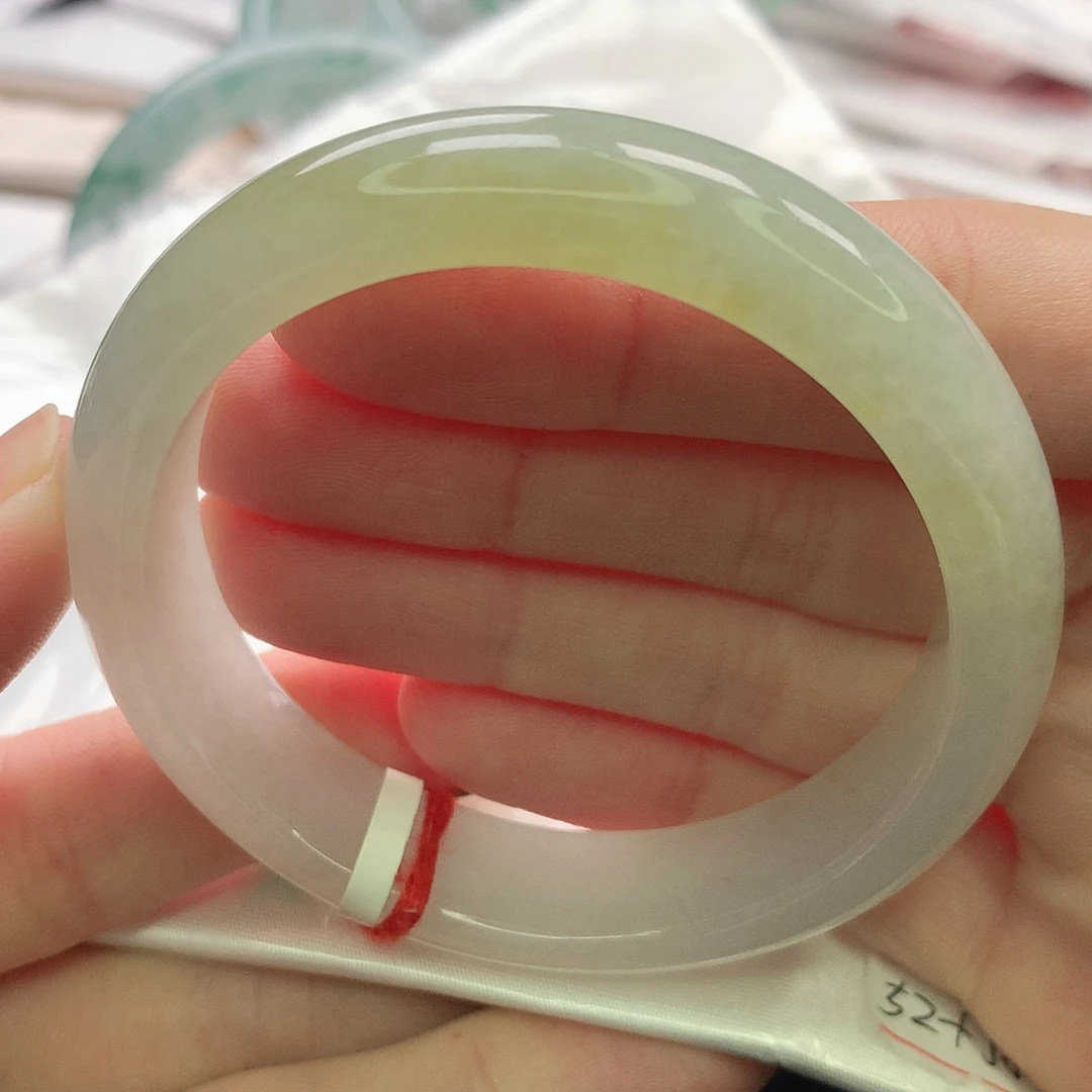 翡翠未镶嵌手镯缅甸52.5