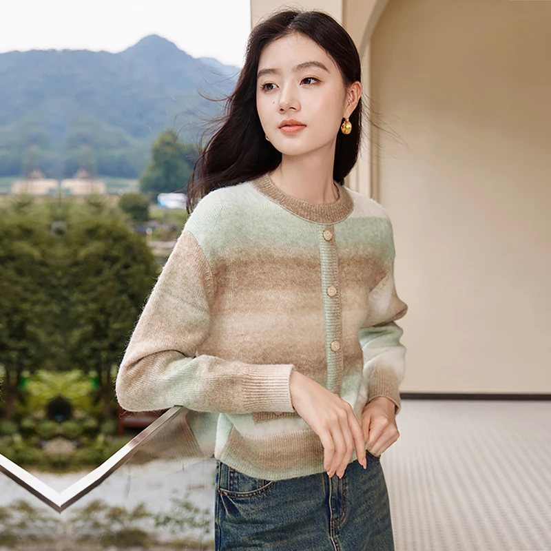 N844184毛针织衫 香影甜美条纹彩虹针织衫女冬季新款