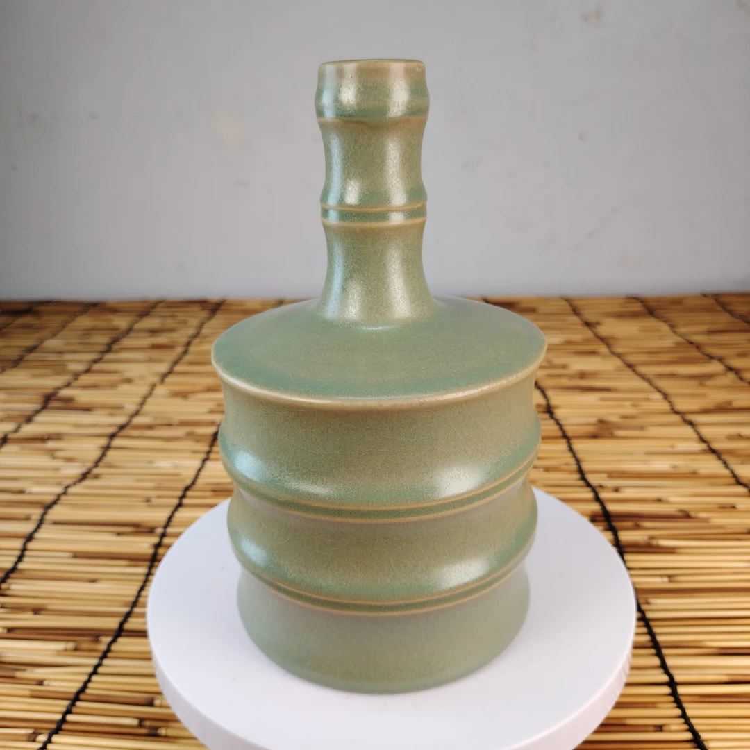 汝窑高端收藏竹节瓶