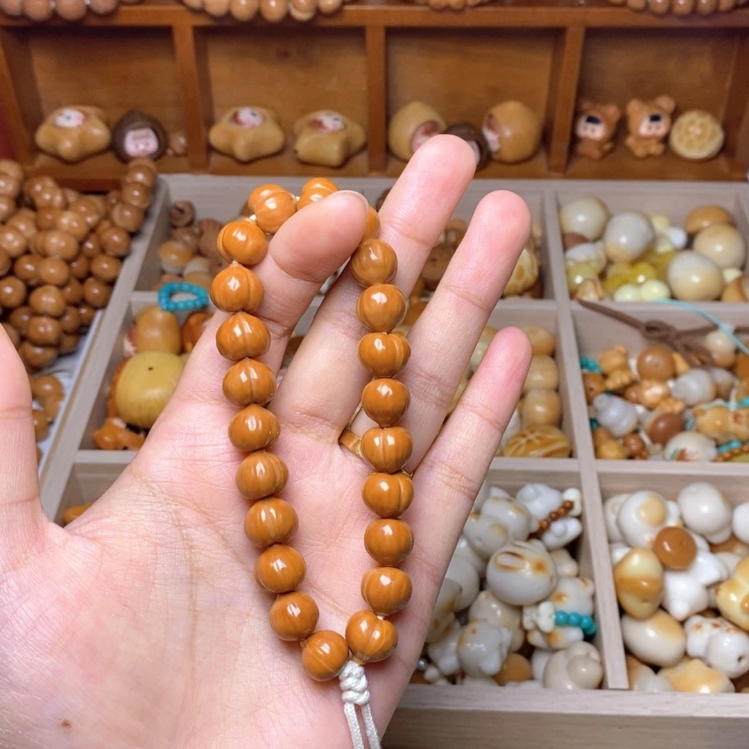 猴头核桃手串11.12蜜桃臀手持