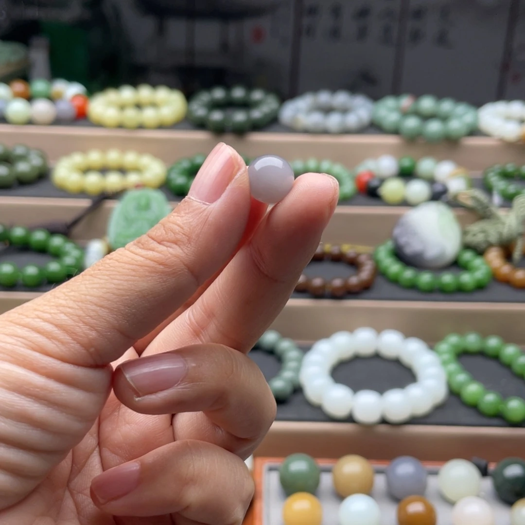 阳***叶未镶嵌手链和田玉10