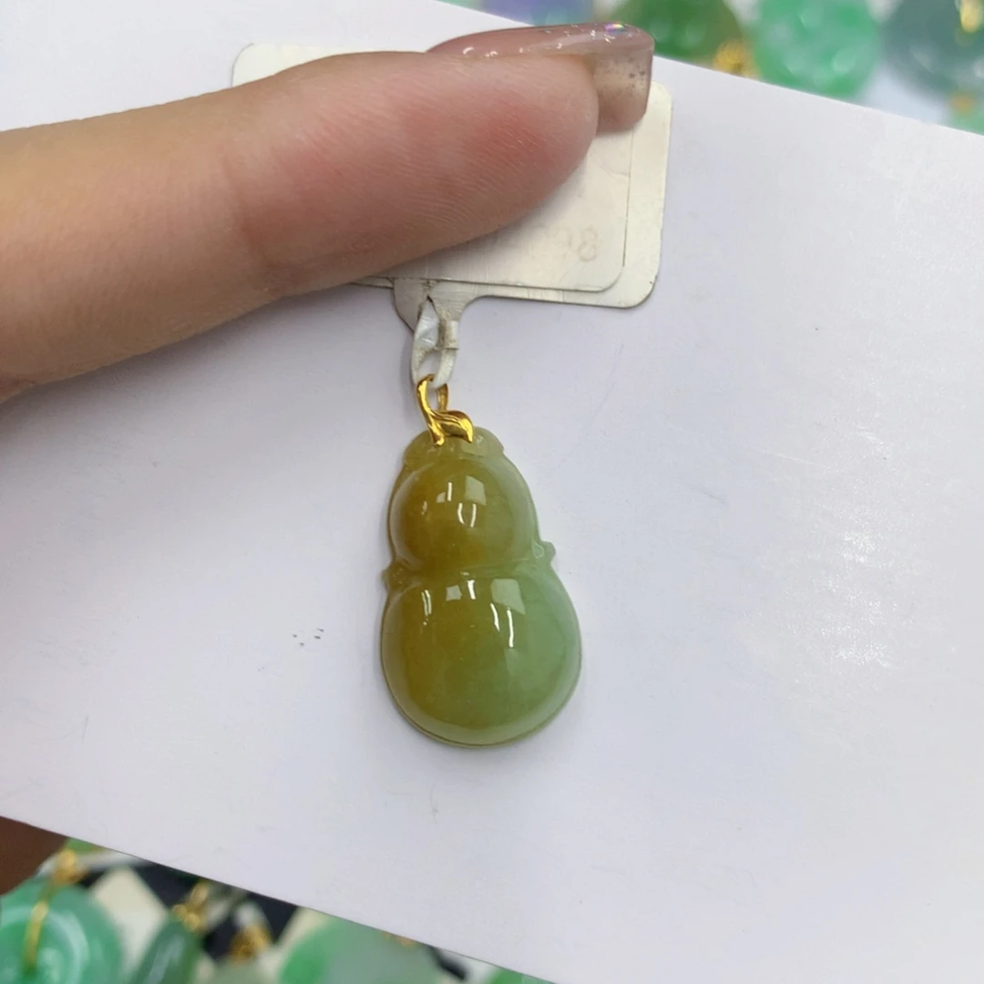 颈饰18K金镶嵌翡翠翡翠