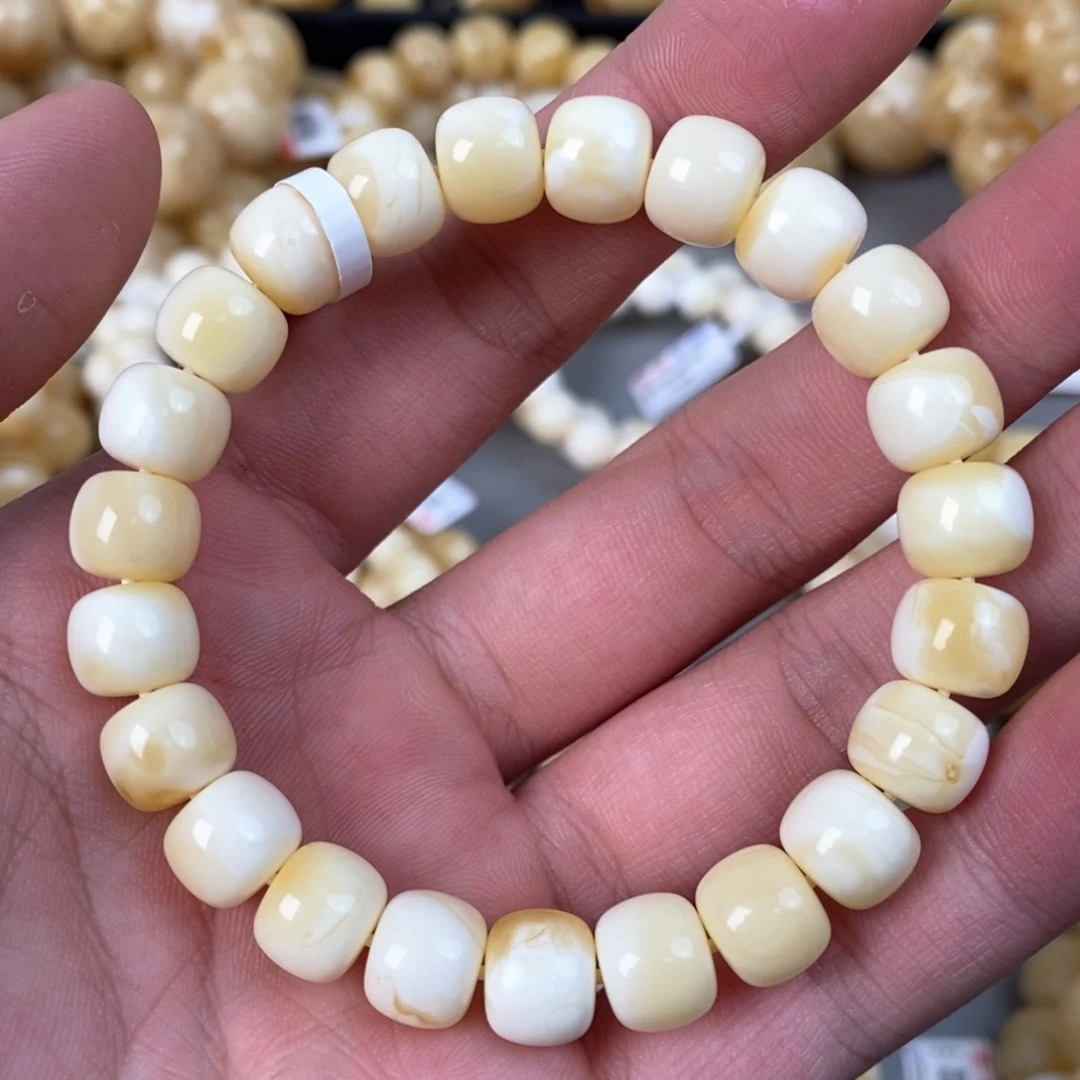 琥珀未镶嵌珠宝奇石10mm 13.4g