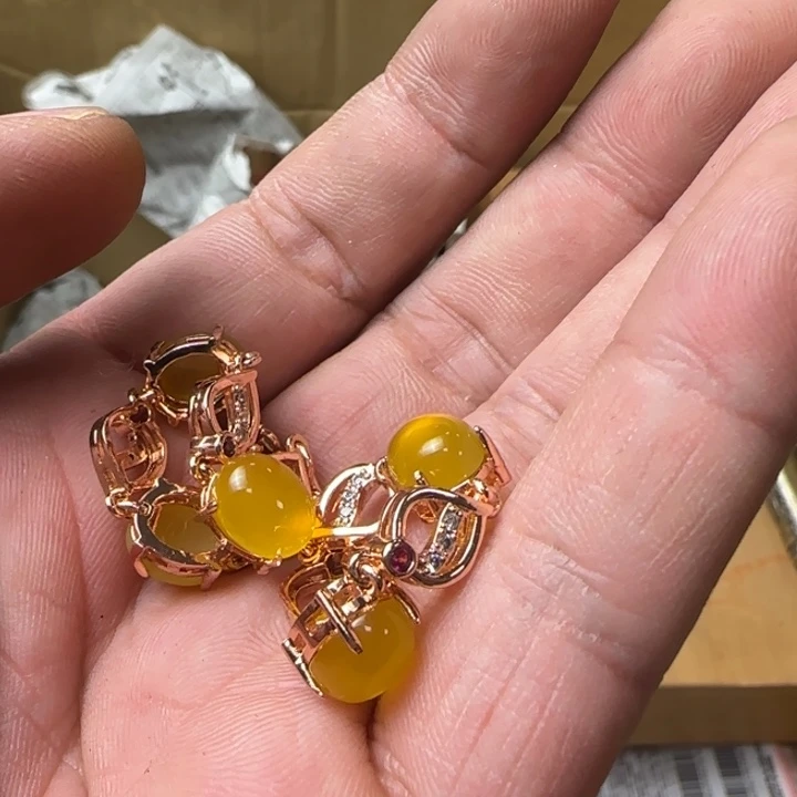 阿***。玛瑙/玉髓合金手链如图所见所拍即所得