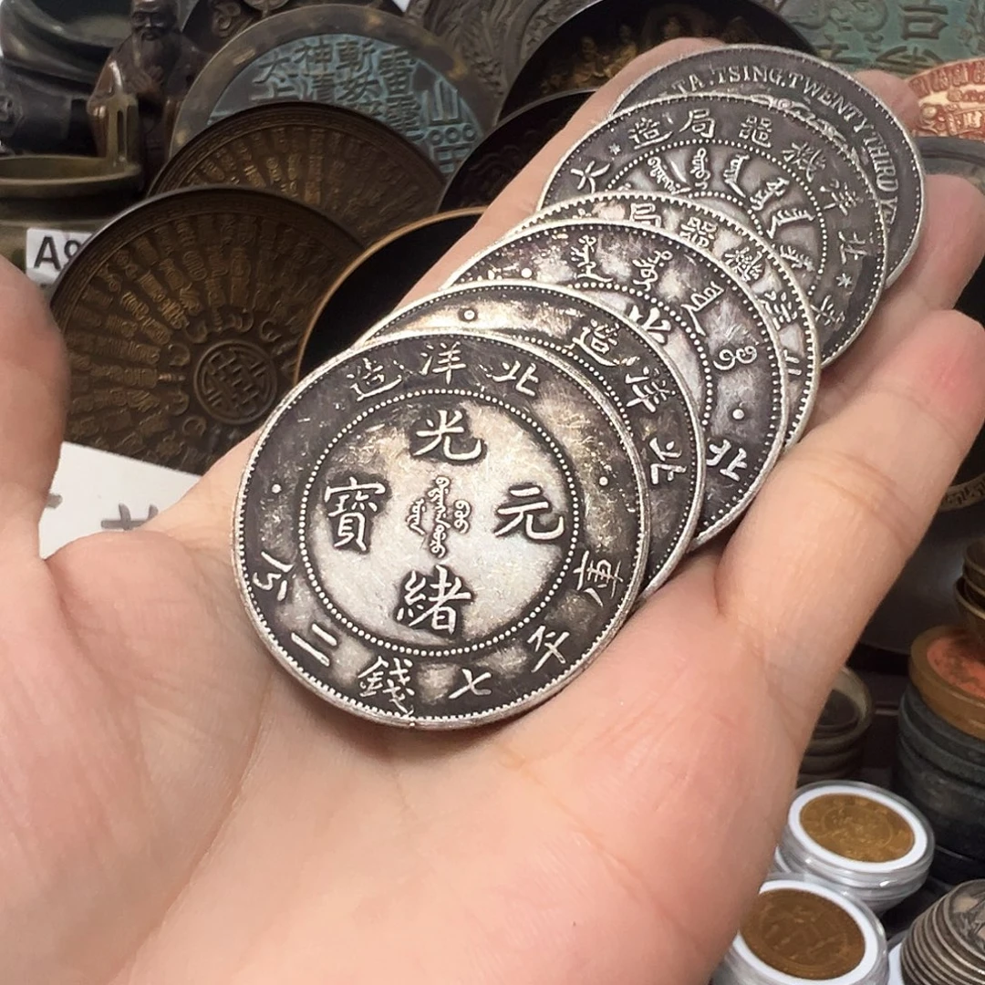 金属复古风格摆件