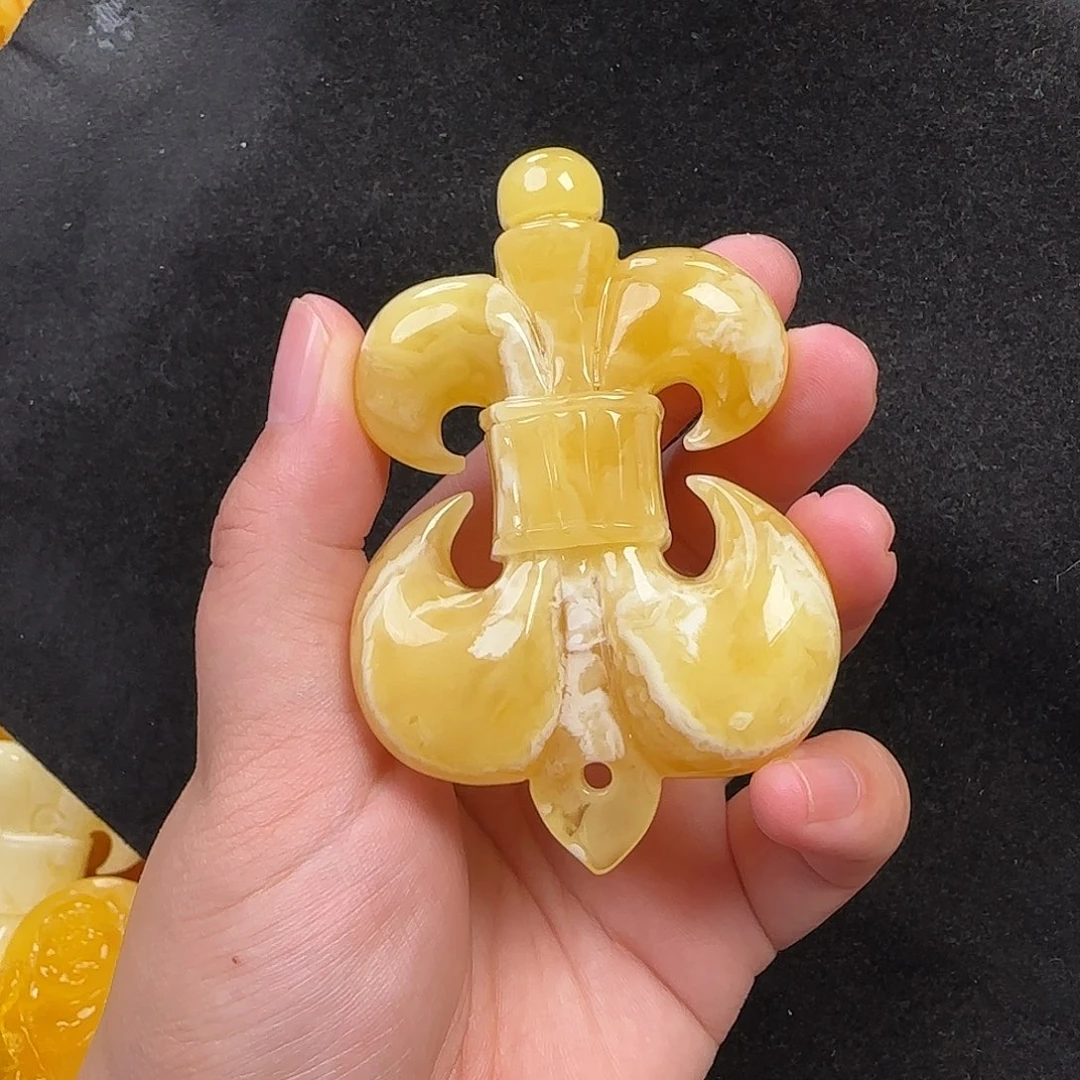 蜜蜡未镶嵌珠宝奇石