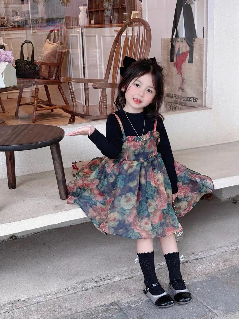 儿童秋季新款女童复古吊带花朵欧根纱纱裙+纯黑中领打底