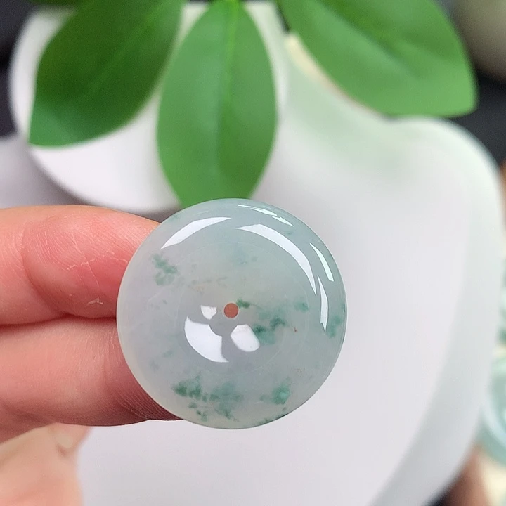 颈饰未镶嵌翡翠平安扣 23.6x5.1mm