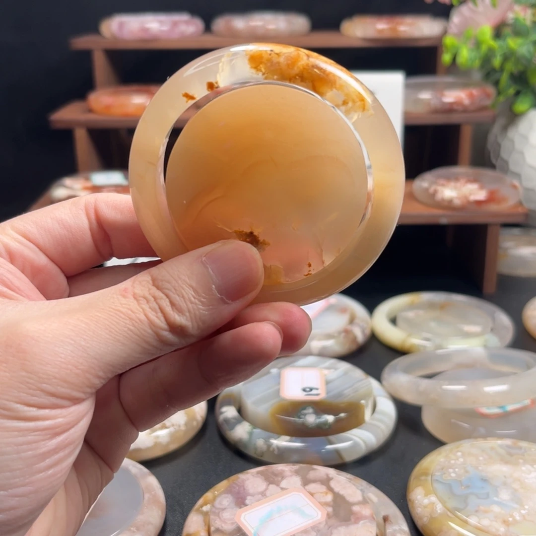 玛瑙/玉髓未镶嵌手镯