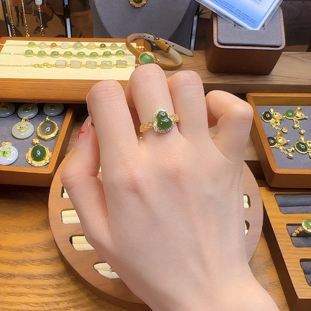 和田玉戒指银S925镀金镶嵌