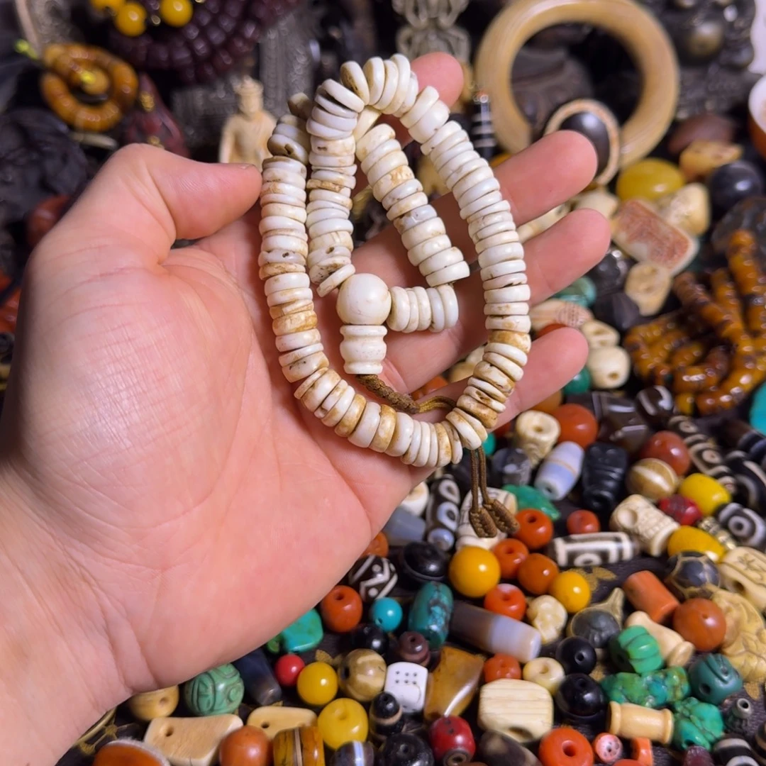 琉璃颈饰如图如图念珠