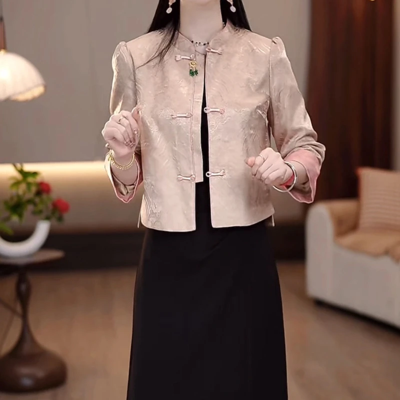 2025秋季香槟金气质精致缎面质感国风新中式短款外套