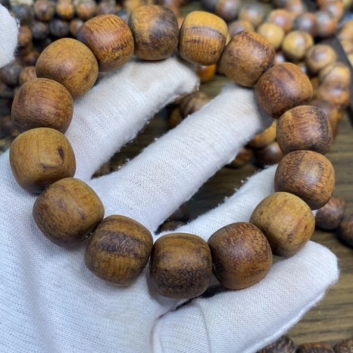 贡木手串/手链壹***捌15/16红油