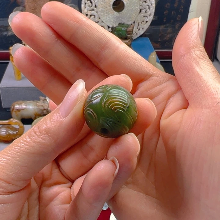 和田玉（糖玉）未镶嵌挂件王*某