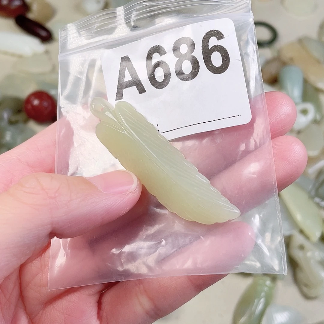 和田玉（糖玉）未镶嵌颈饰