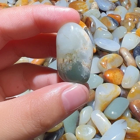 和田玉（糖玉）未镶嵌颈饰16克