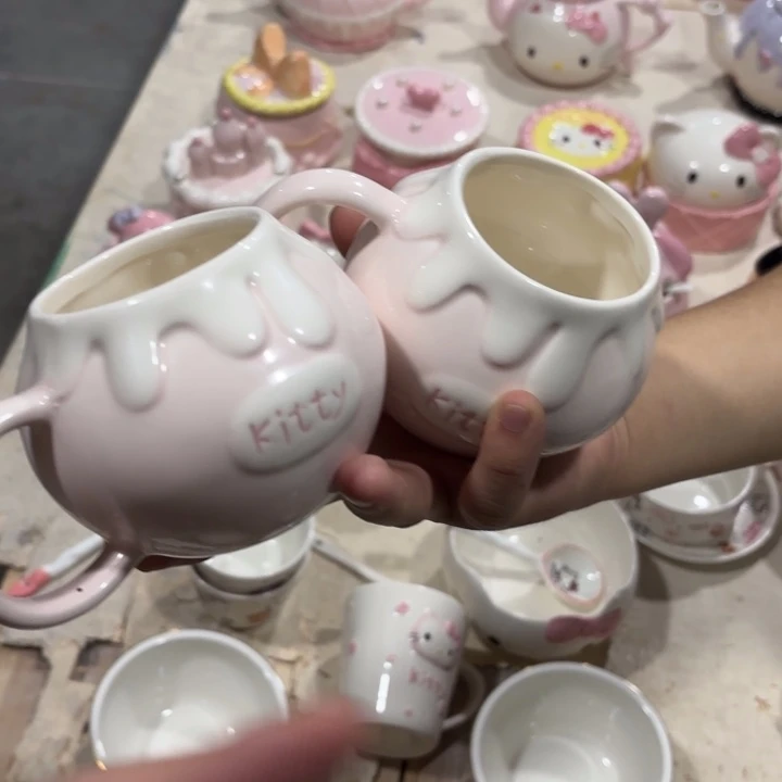 正版高温釉下彩….餐具