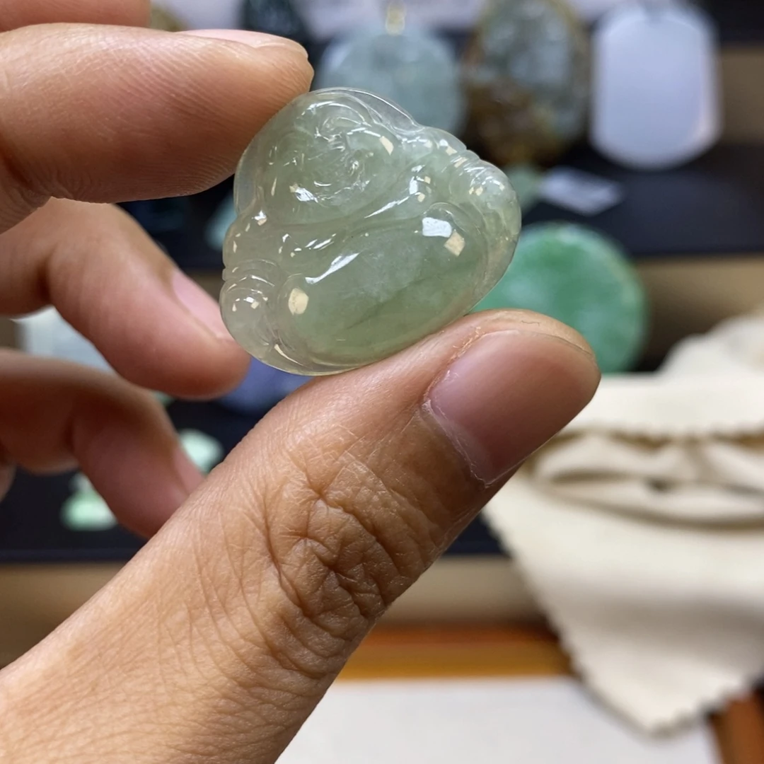 颈饰未镶嵌翡翠佛公