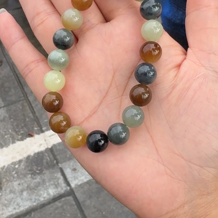 鲲***吖颈饰未镶嵌和田玉卡10