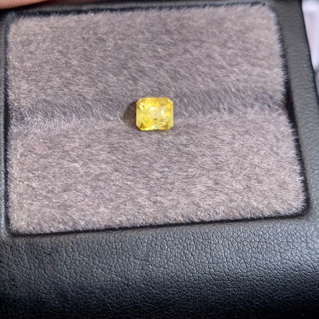 蓝宝石裸石1.37ct