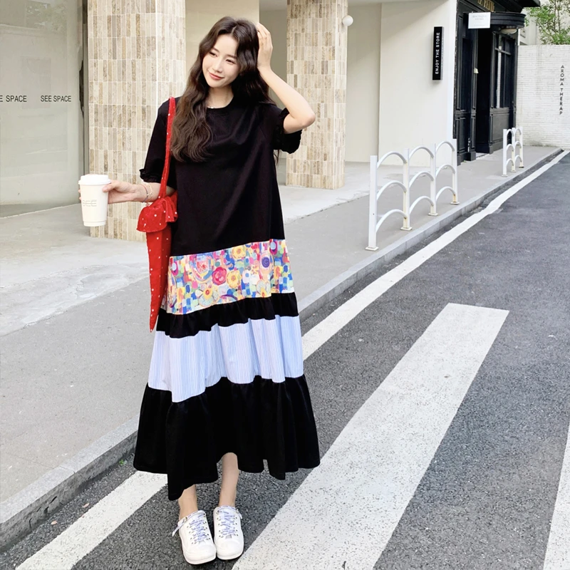 今年流行洋气减龄显瘦遮肉设计感撞色拼接小个子学院风卫衣连衣裙