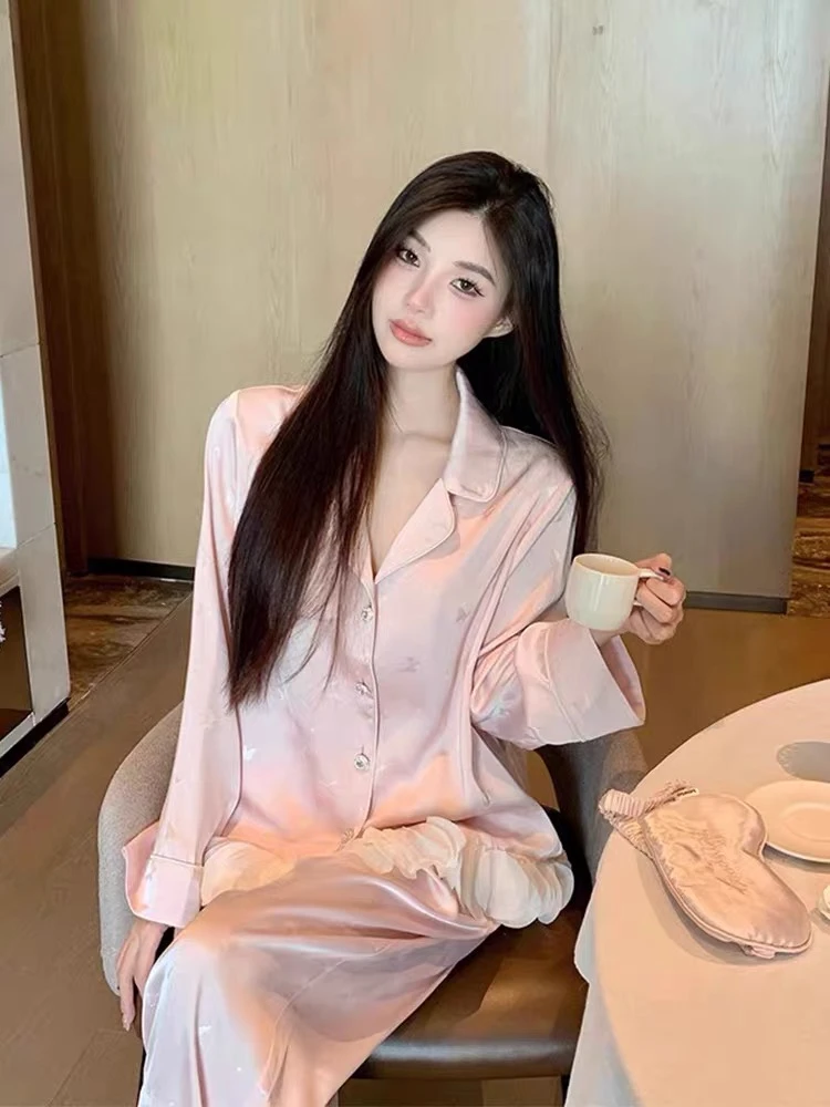 2025睡衣女纯欲风夏季气质舒适长袖设计师款休闲蝴蝶提花粉色套装