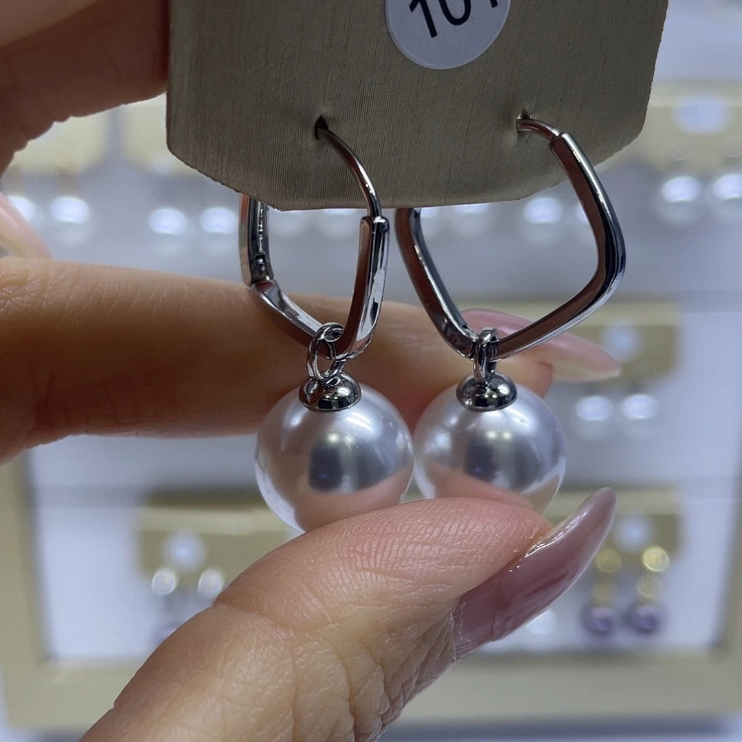 淡水珍珠未镶嵌耳饰