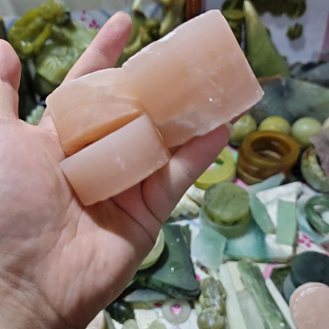 未镶嵌蛇纹石玉珠宝半成品