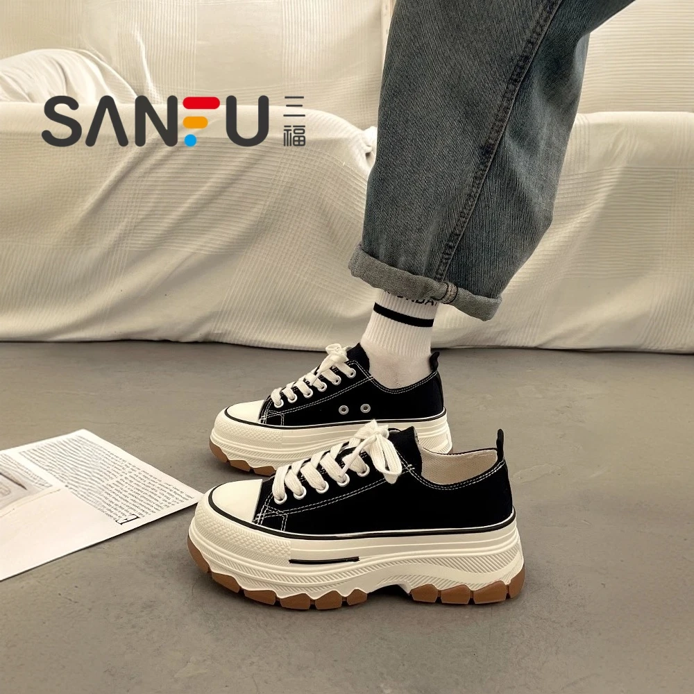 三福厚底小白鞋女春秋季黑色增高板鞋2025新款百搭休闲运动帆布鞋