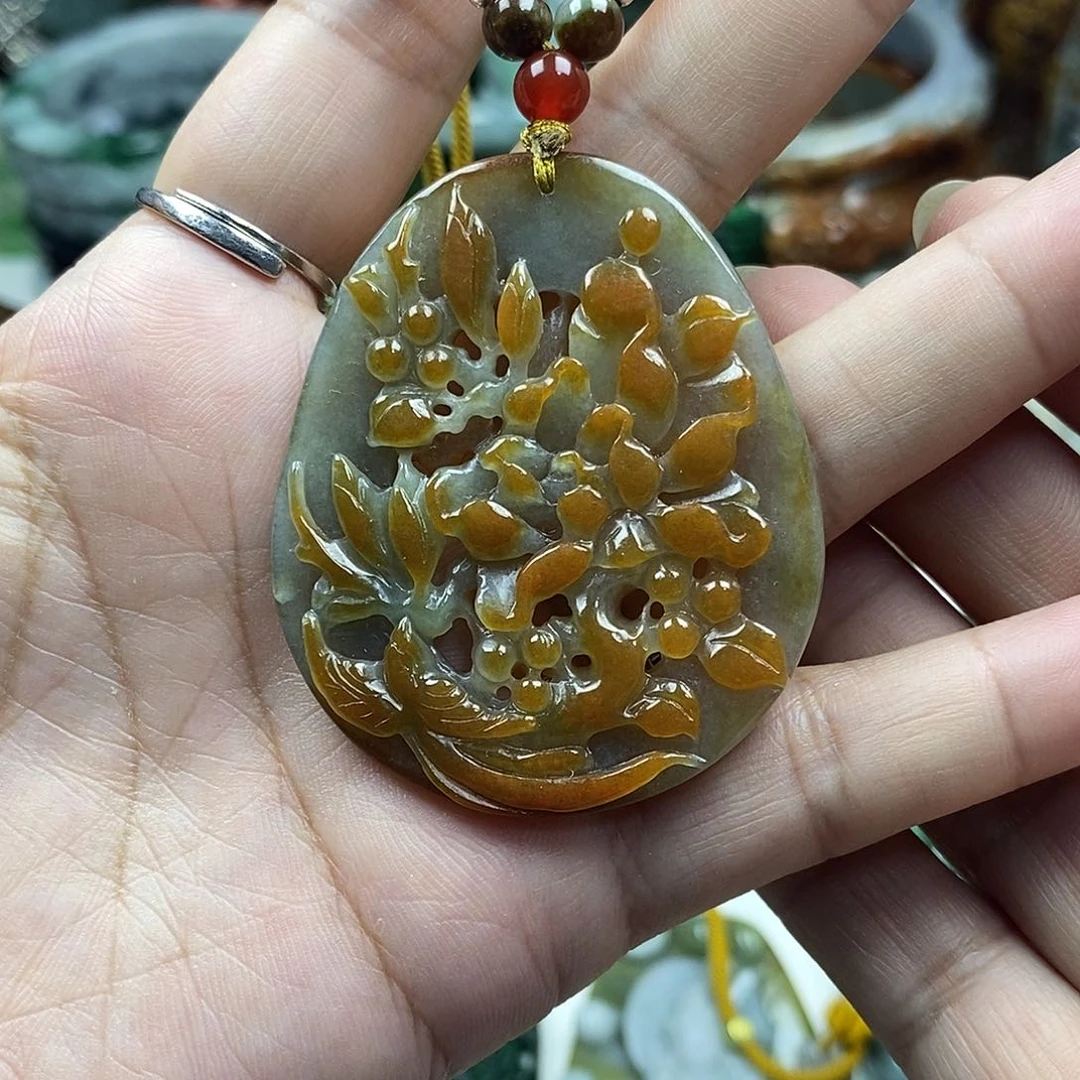 颈饰未镶嵌翡翠牌子