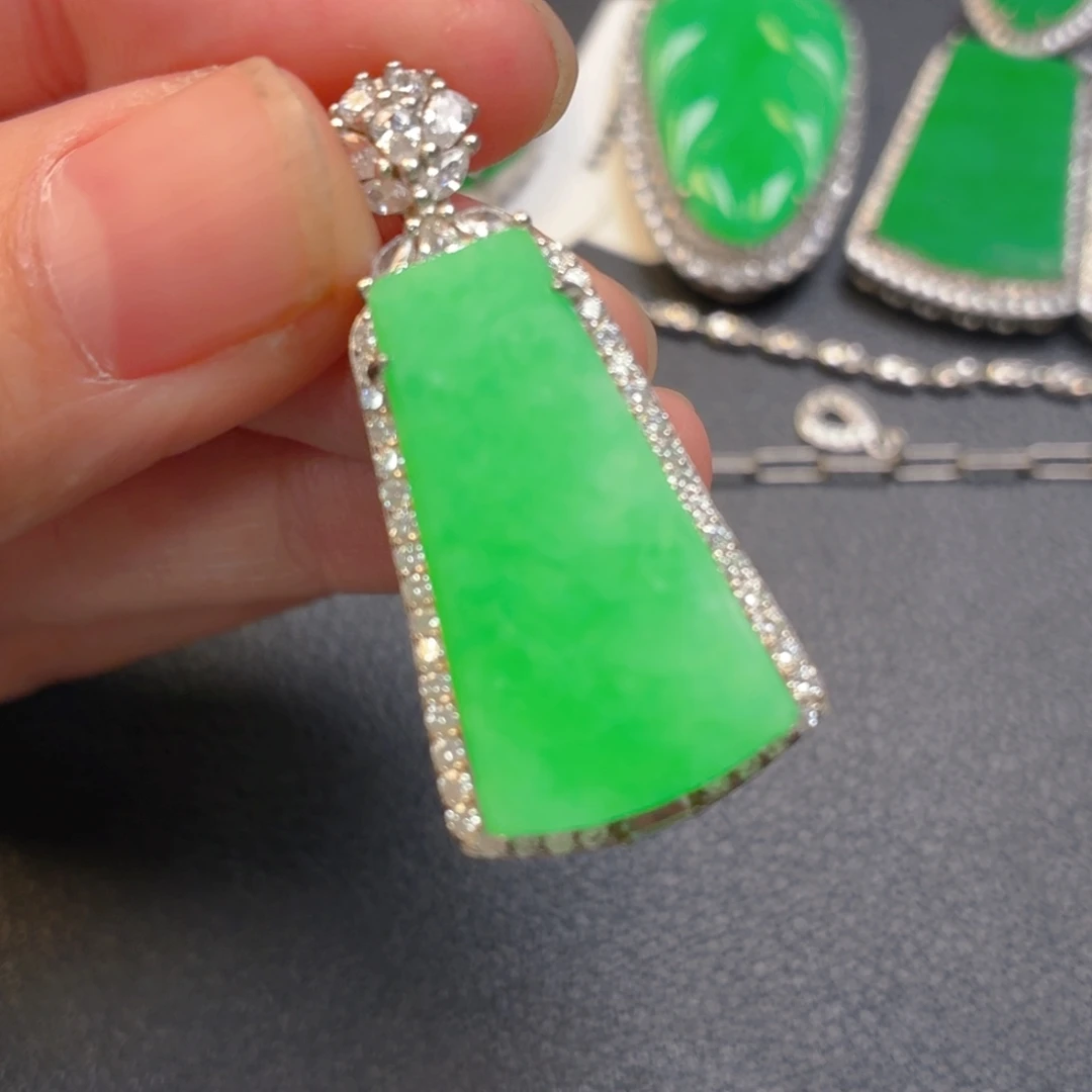 翡翠银S925镶嵌吊坠(不含链)