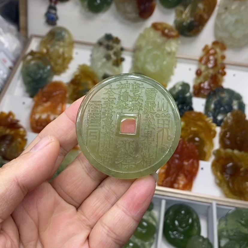 【闪购商品】未镶嵌蛇纹石玉颈饰