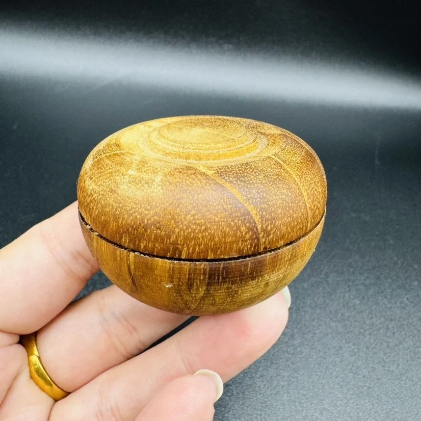 泰国特色膏膏阿赞俞盐通男女通用感情好