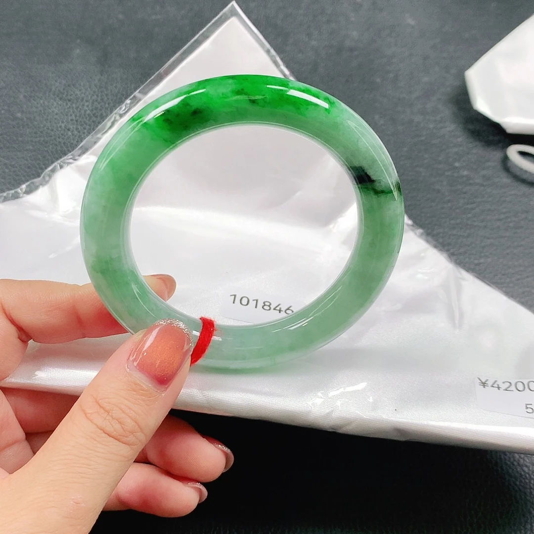 翡翠未镶嵌手镯（圆镯）03